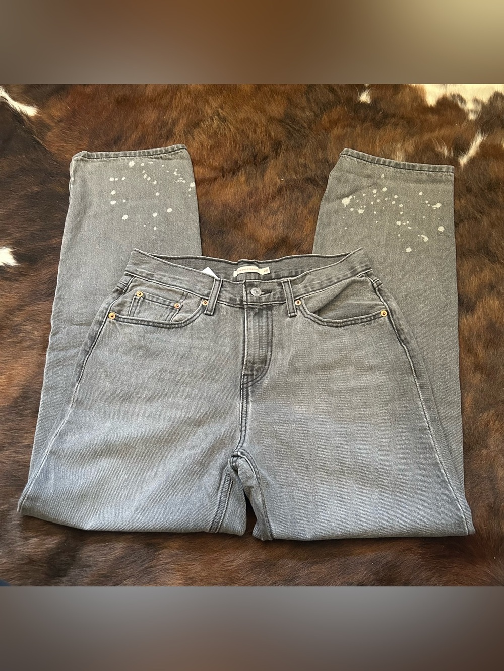 Gray low pro Levi’s
